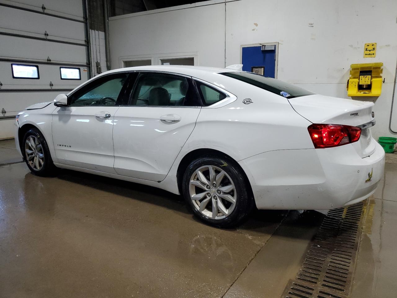 2016 Chevrolet Impala Lt - Фото 2