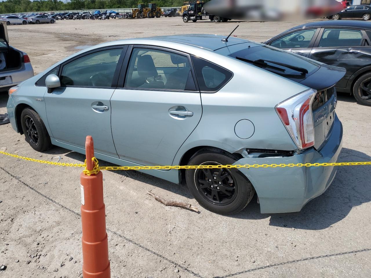 2013 Toyota Prius - Фото 2