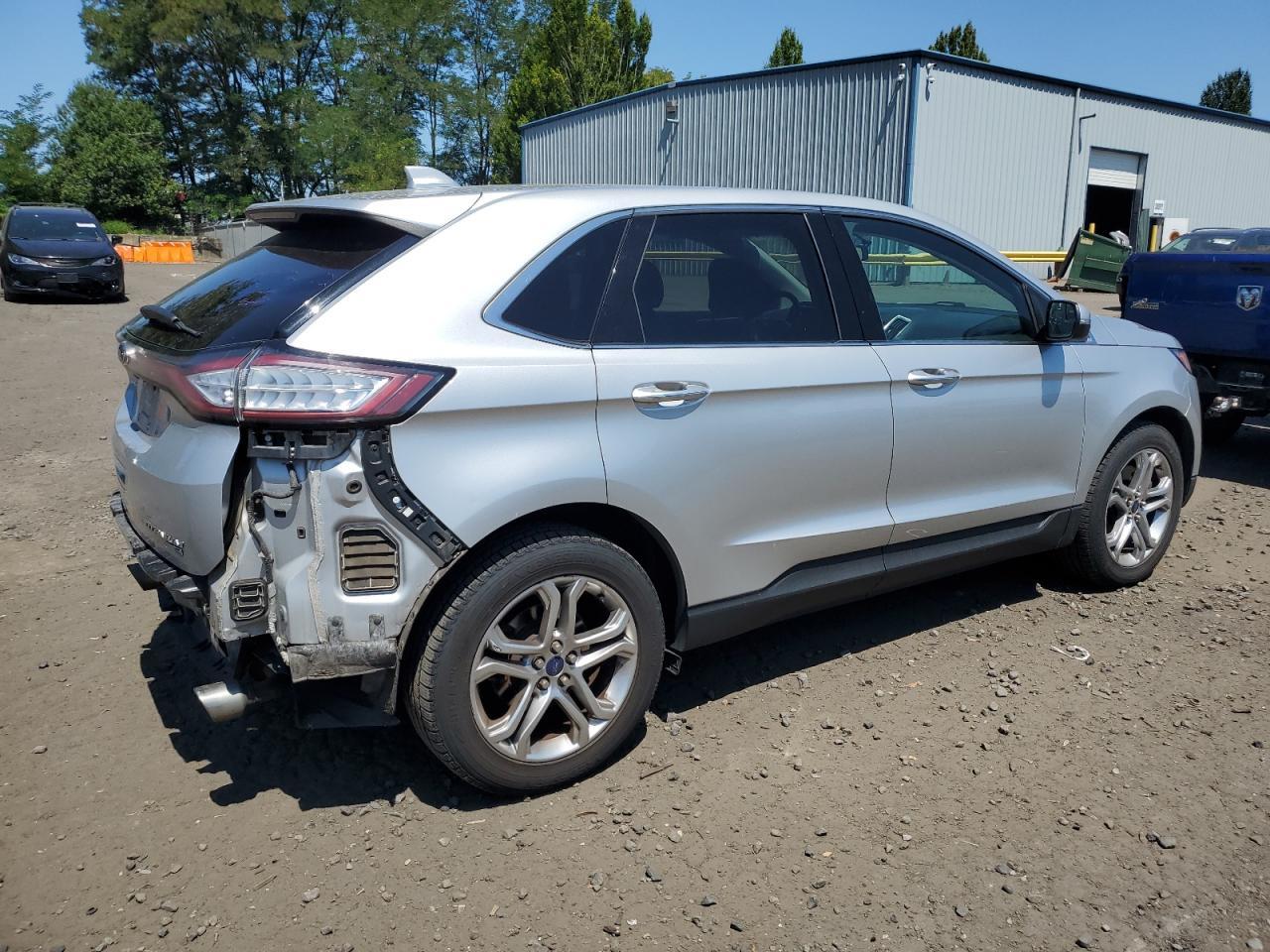 2016 Ford Edge Titanium - Image 3
