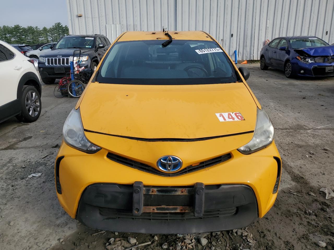 2016 Toyota Prius V - Image 5