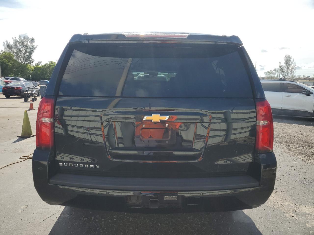 2019 Chevrolet Suburban K1500 Lt - Фото 6