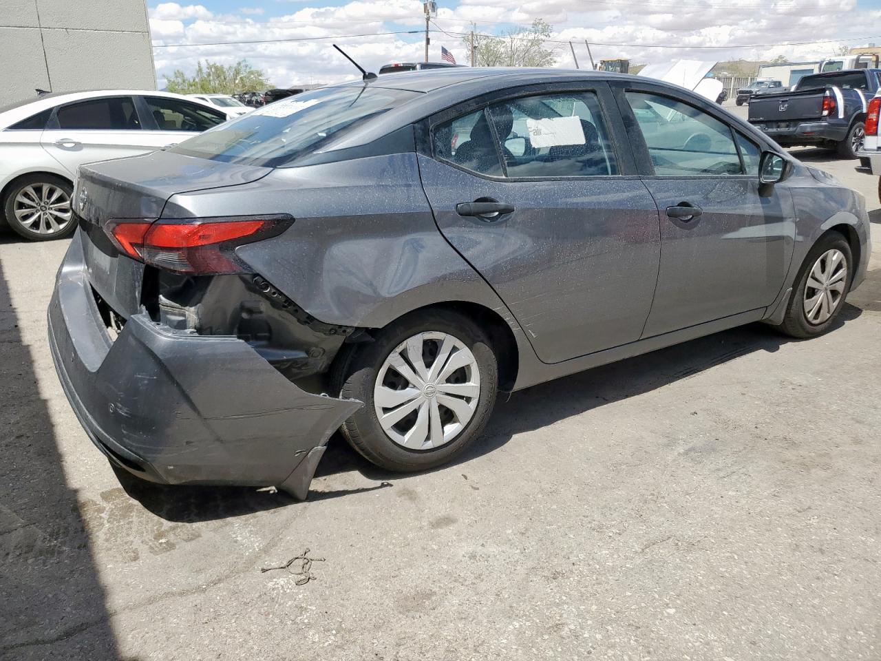 2020 Nissan Versa S - Image 3