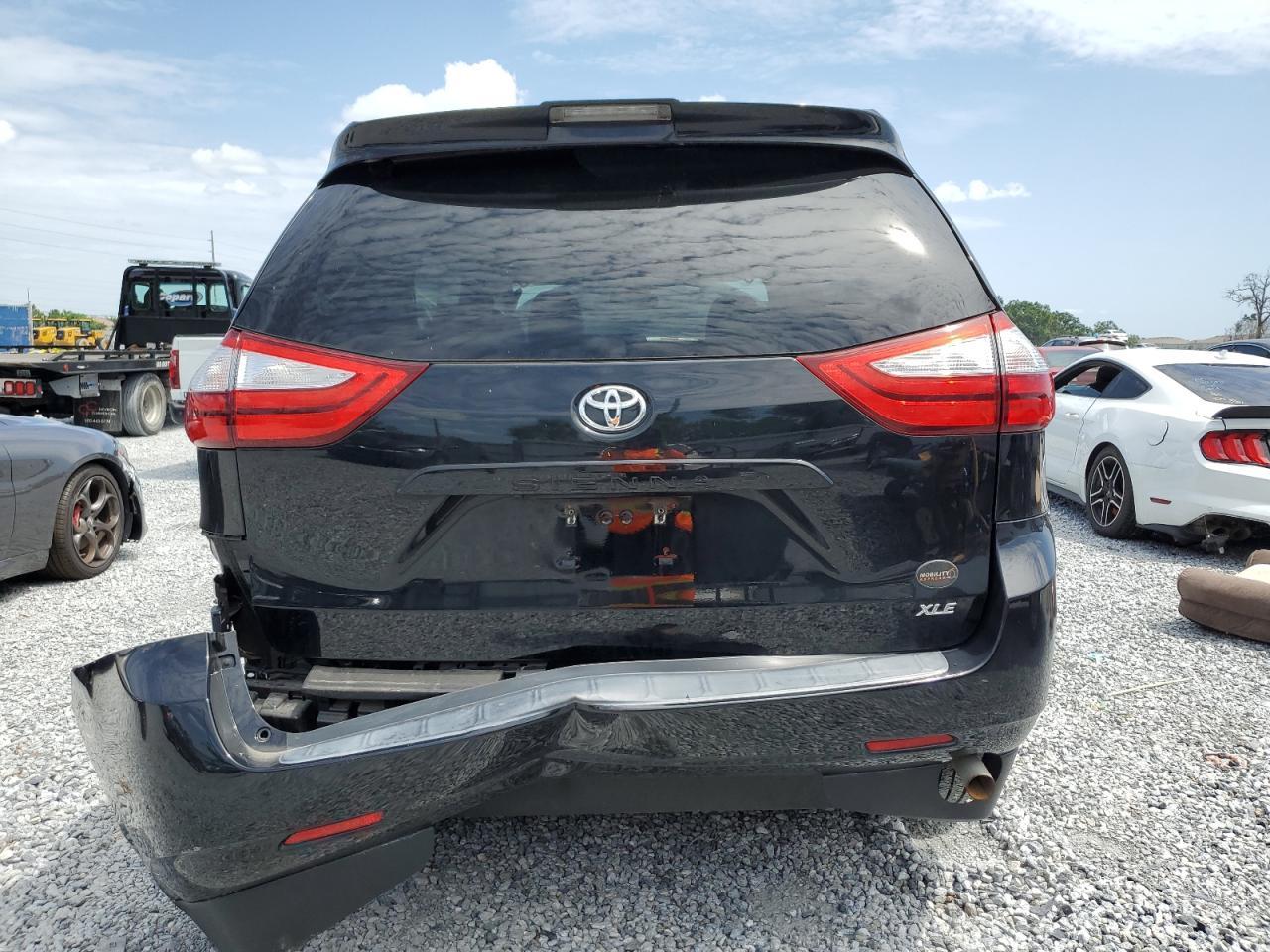 2019 Toyota Sienna Xle - Фото 6