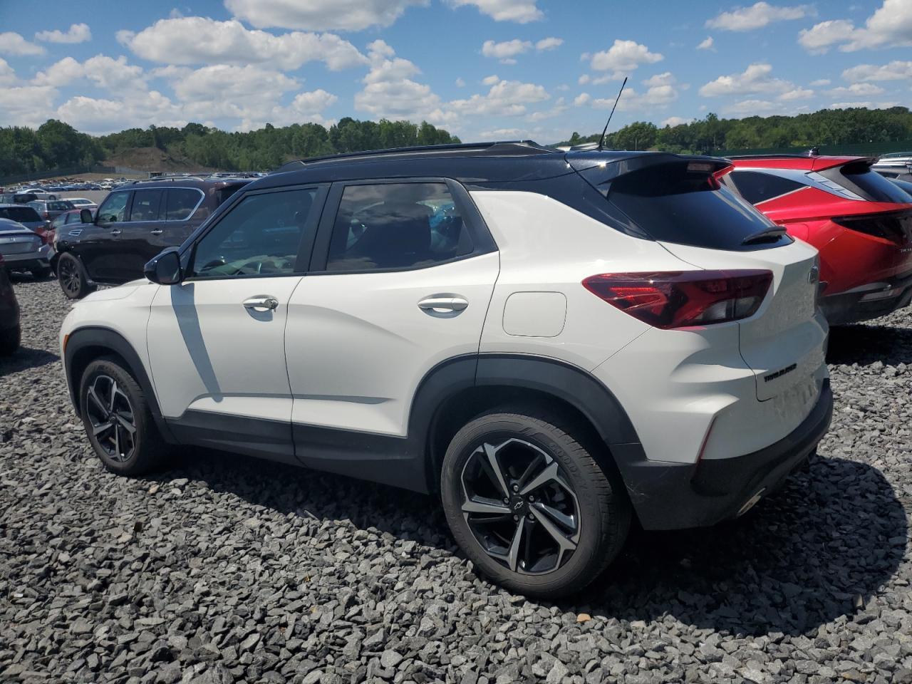 2023 Chevrolet Trailblazer Rs - Image 2