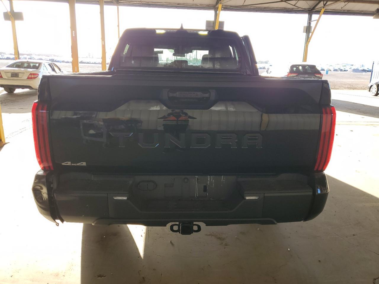 2025 Toyota Tundra Crewmax Sr - Image 6