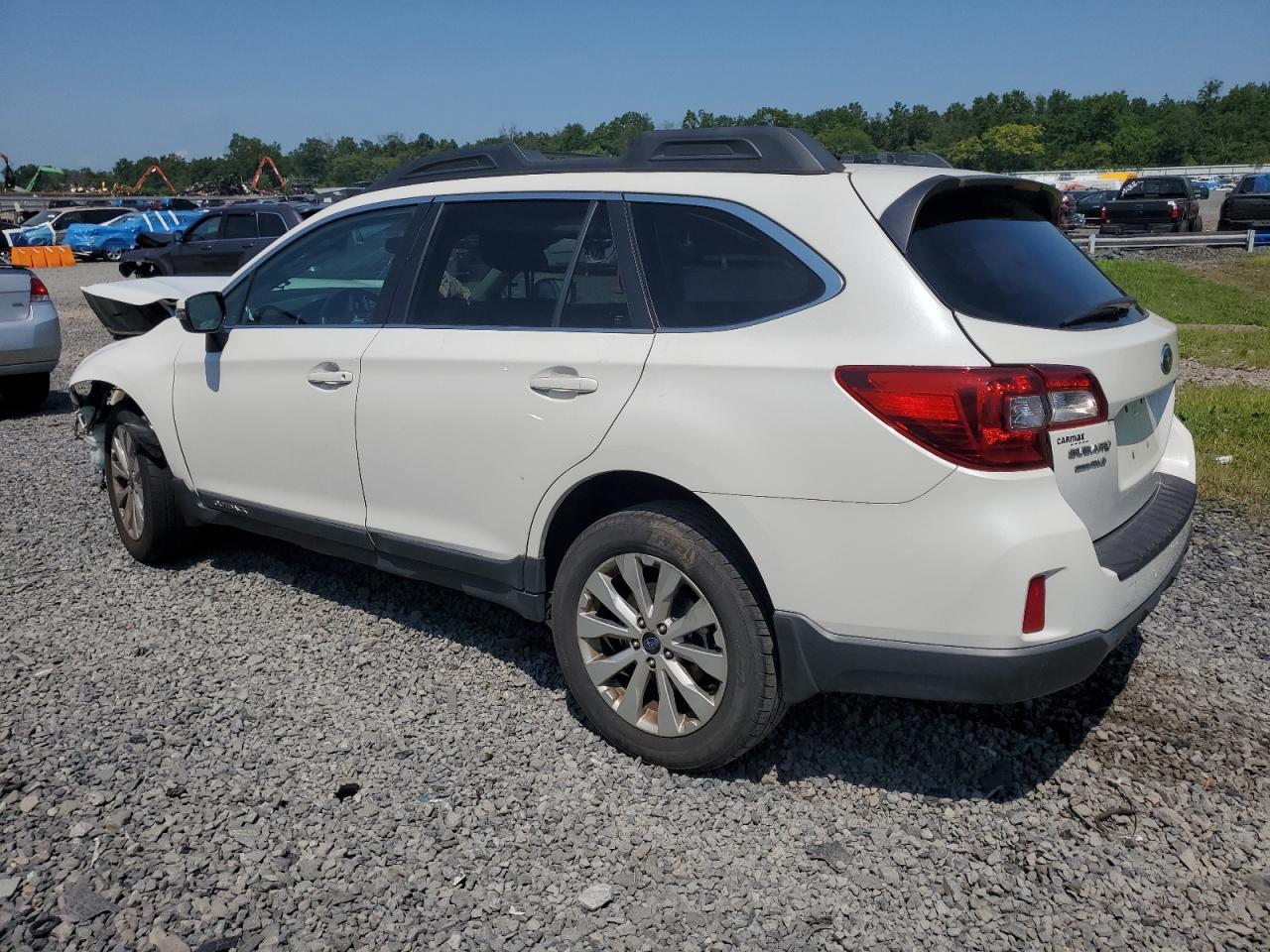 2015 Subaru Outback 2.5I Limited - Фото 2