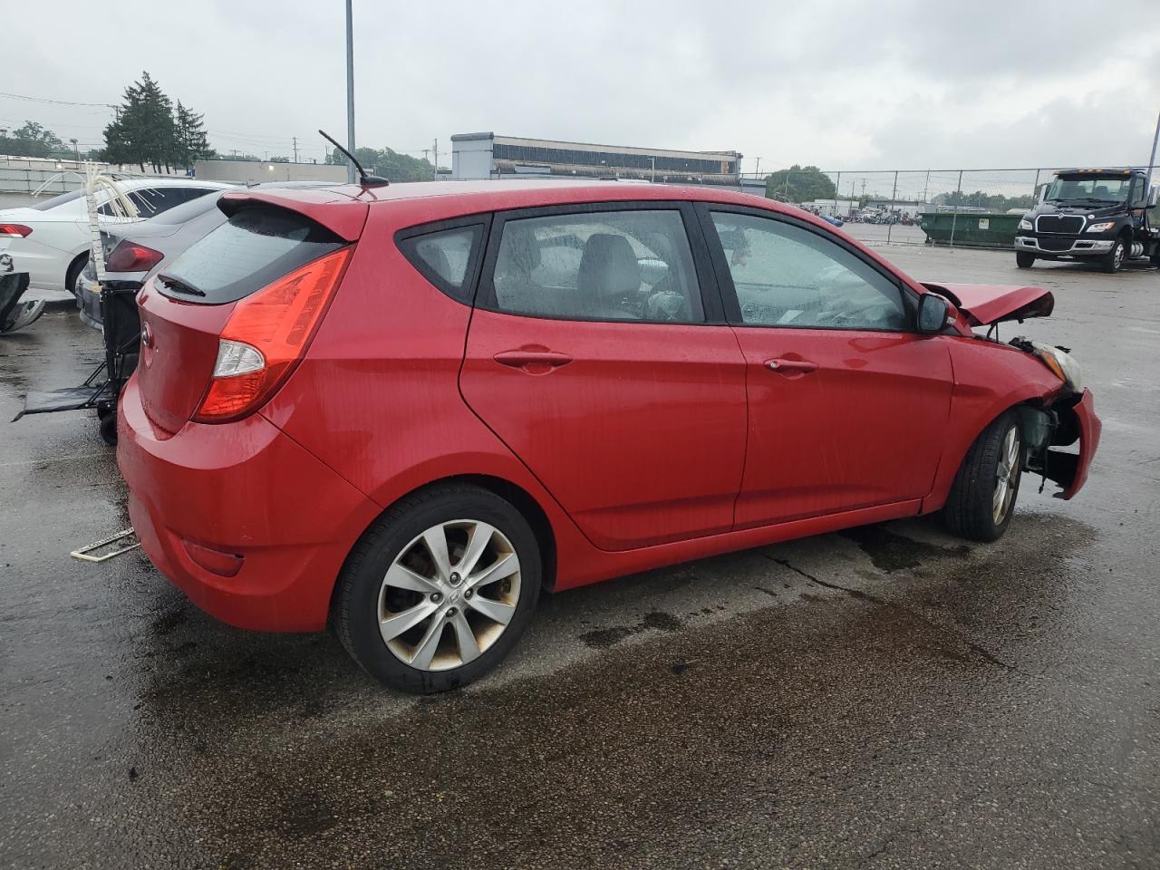 2013 Hyundai Accent Se - Фото 3