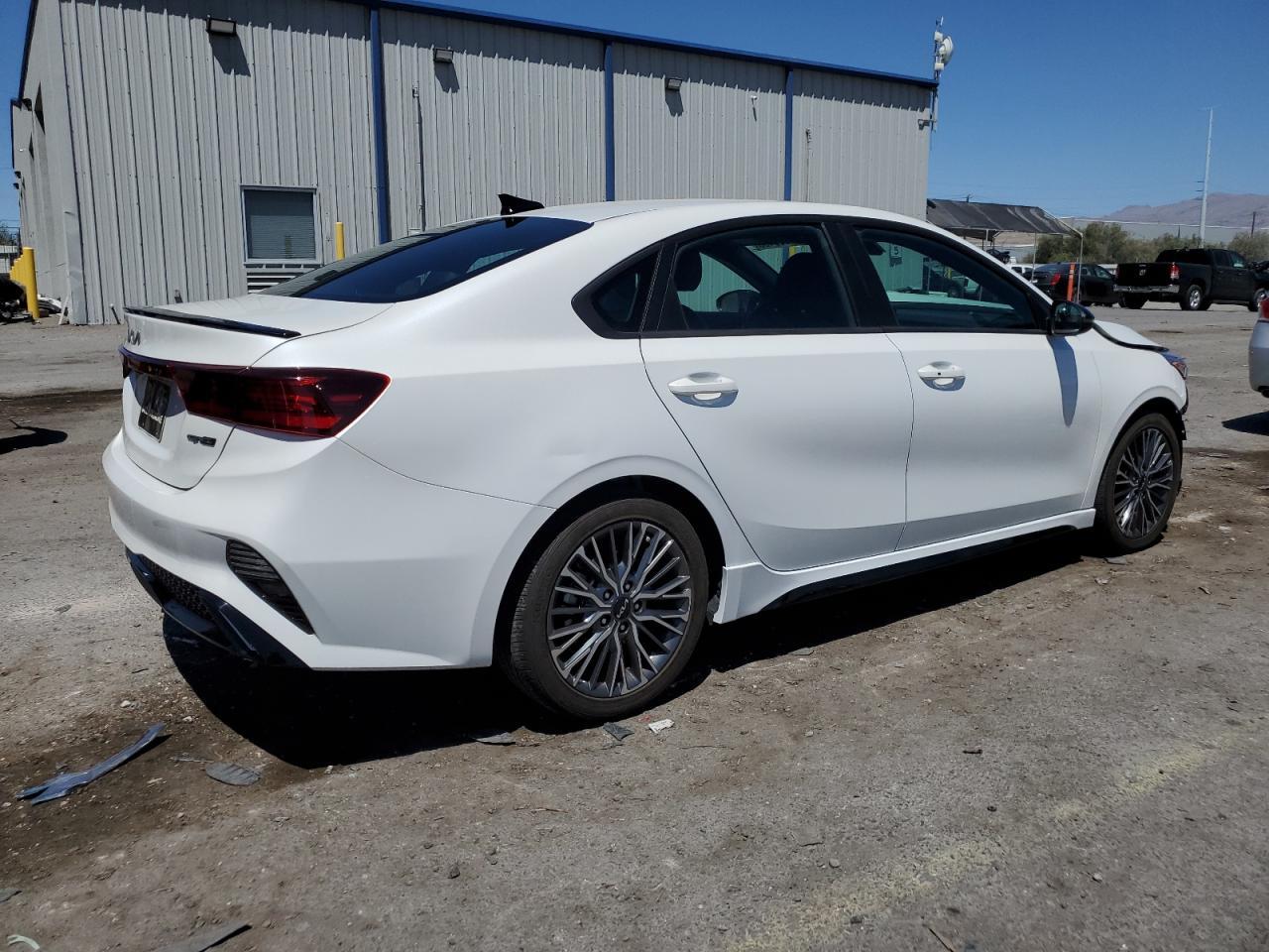 2023 Kia Forte Gt Line - Фото 3