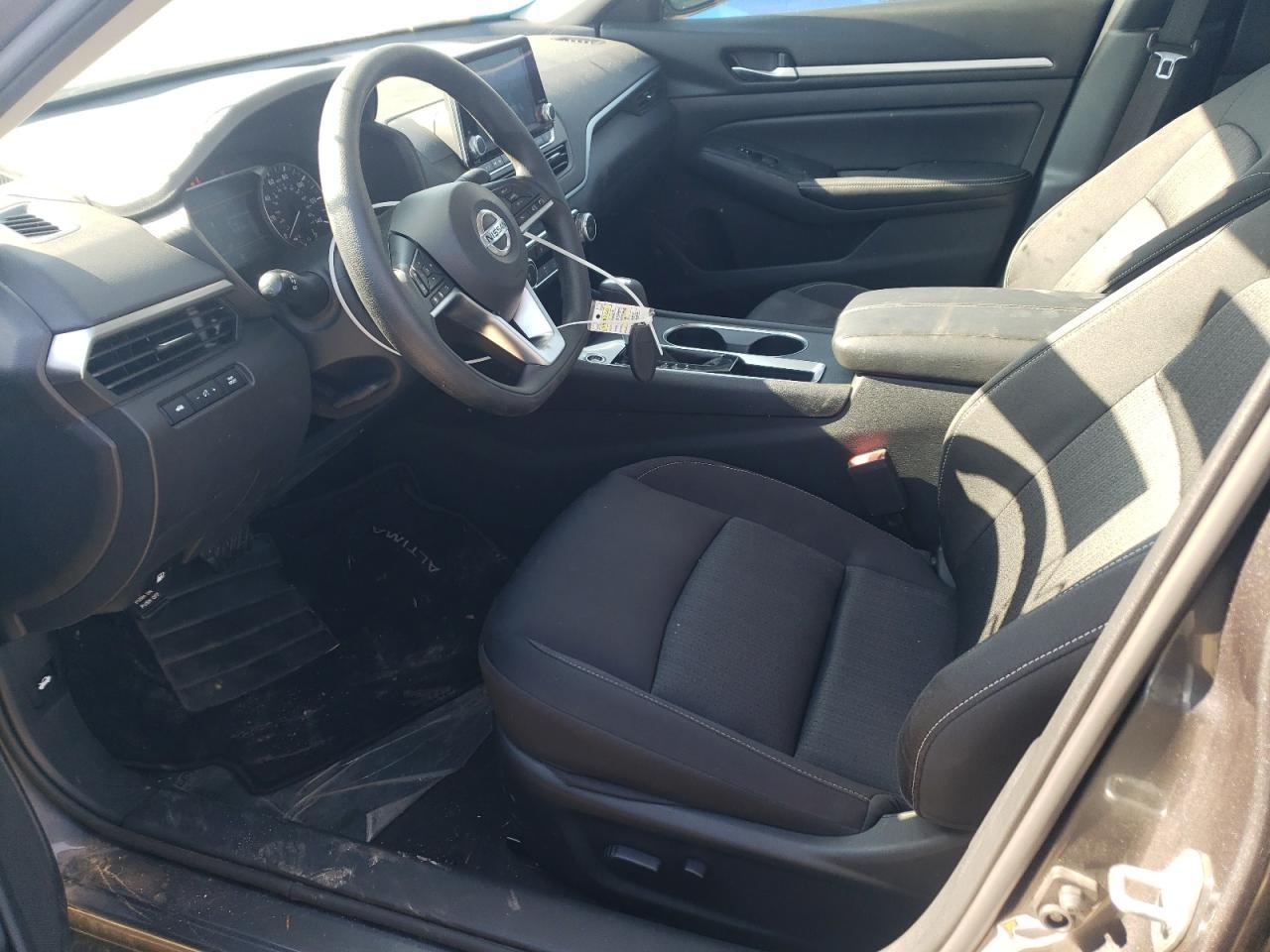 2022 Nissan Altima Sv - Image 7