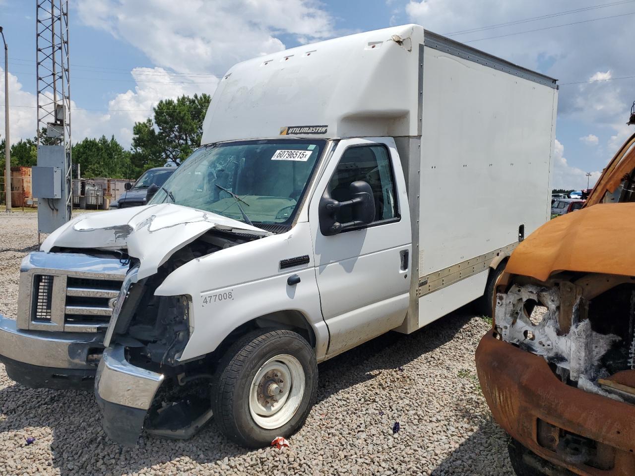 2021 Ford Econoline E350 Super Duty Cutaway Van