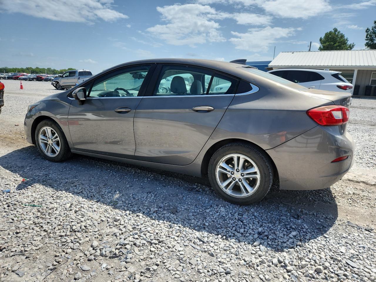 2018 Chevrolet Cruze Lt - Фото 2