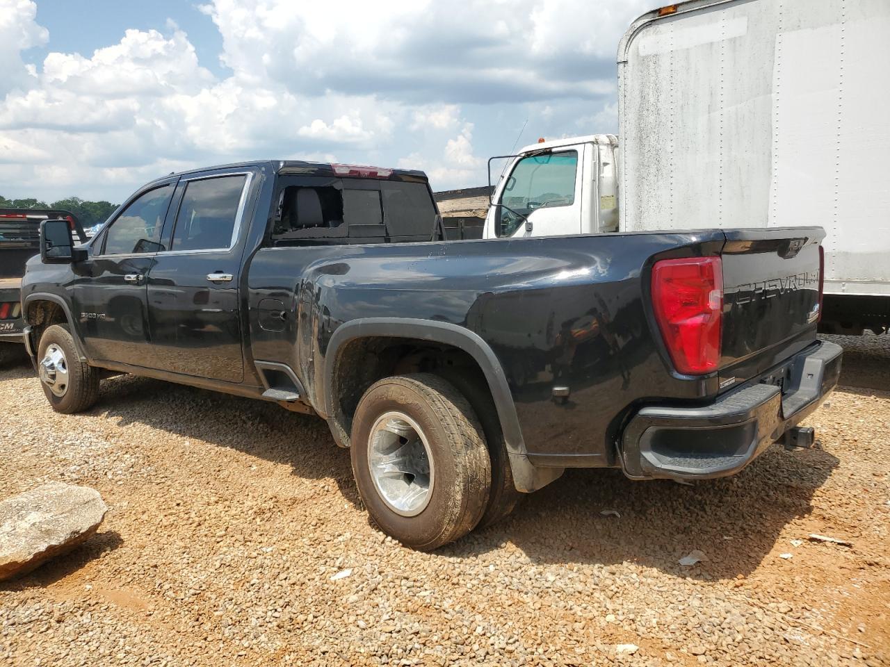 2021 Chevrolet Silverado K3500 High Country - Фото 2
