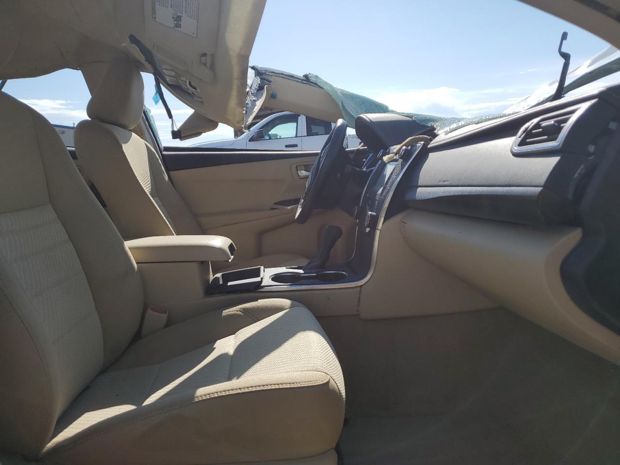 2016 Toyota Camry Le - Фото 7