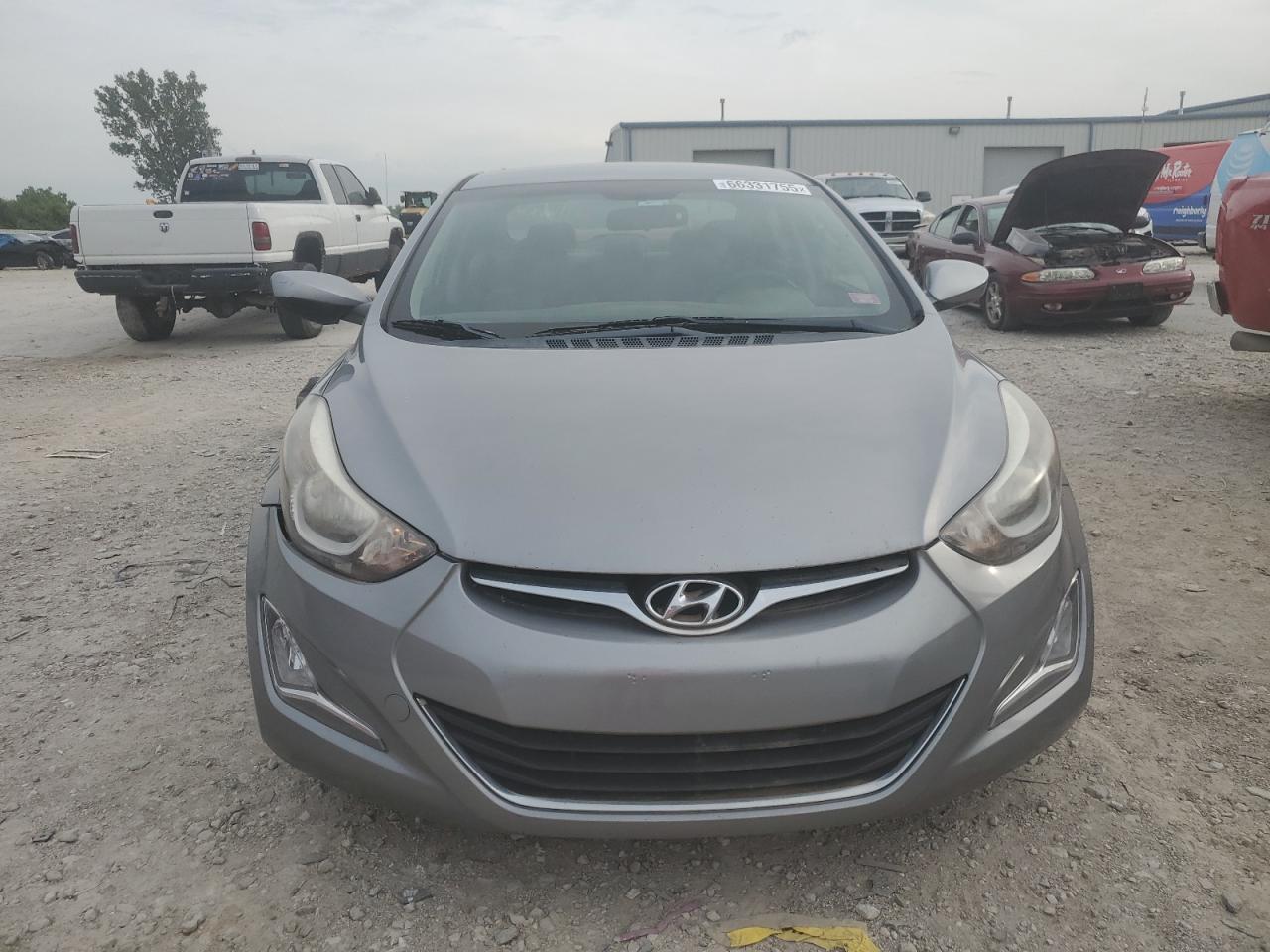 2014 Hyundai Elantra Se - Image 5
