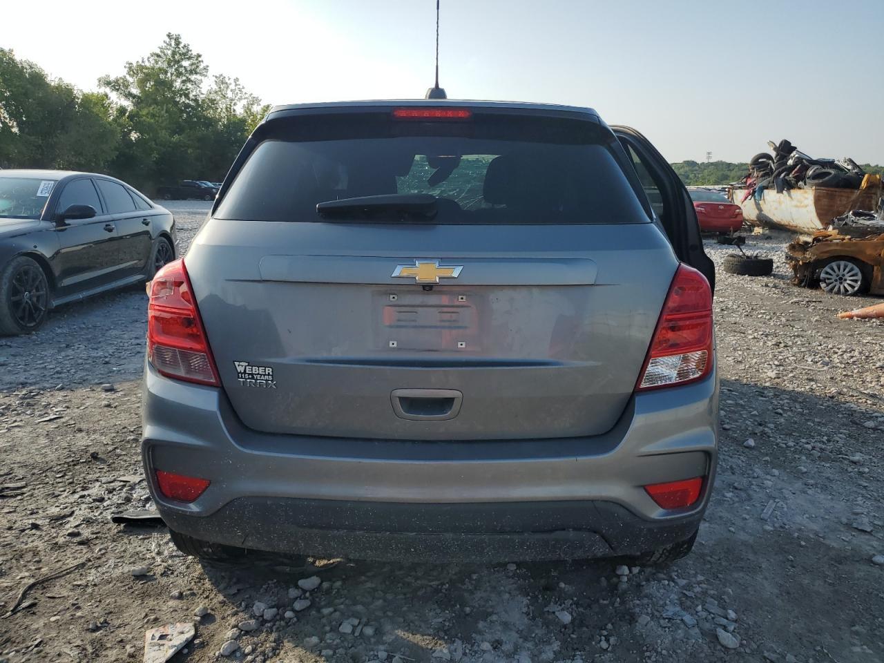 2020 Chevrolet Trax Ls - Image 6