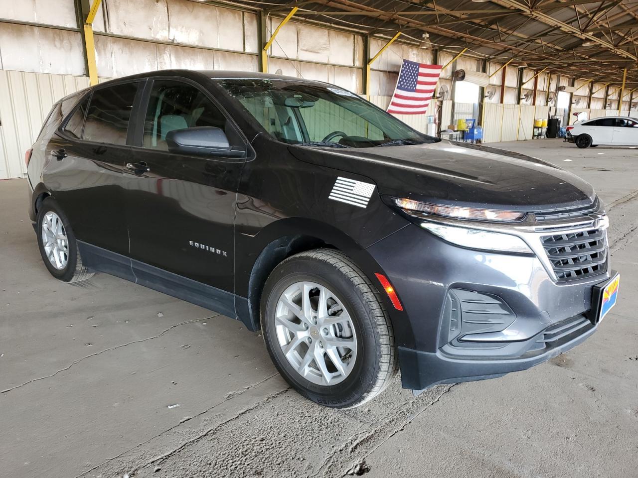 2022 Chevrolet Equinox Ls - Фото 4