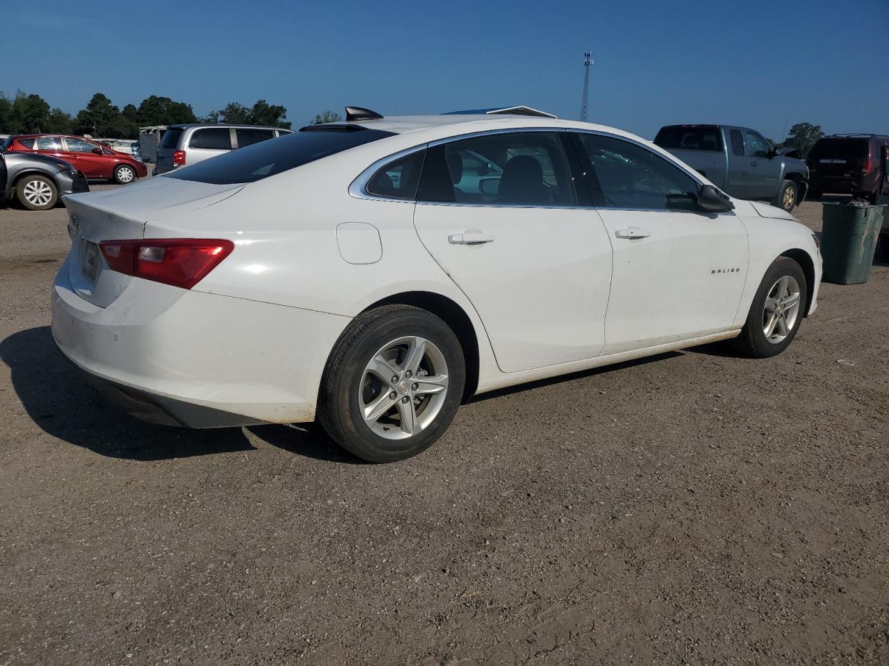 2024 Chevrolet Malibu Ls - Image 3