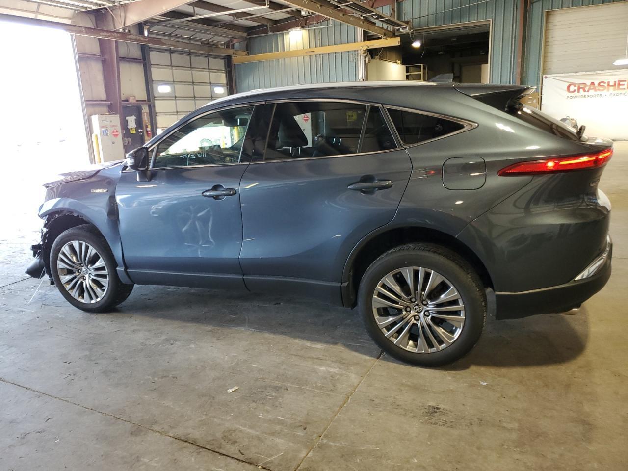 2021 Toyota Venza Le - Фото 2