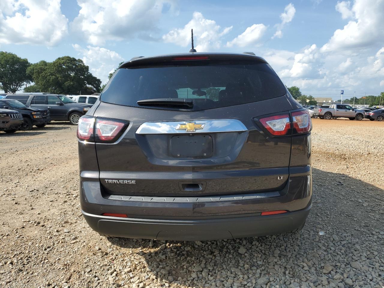 2017 Chevrolet Traverse Lt - Image 6
