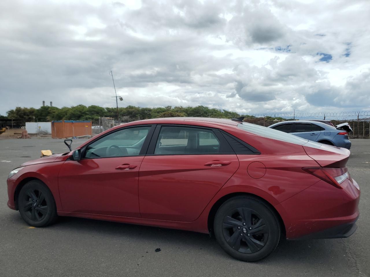 2023 Hyundai Elantra Blue - Image 2