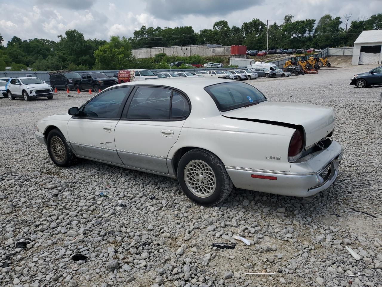 1997 Chrysler Lhs - Image 2