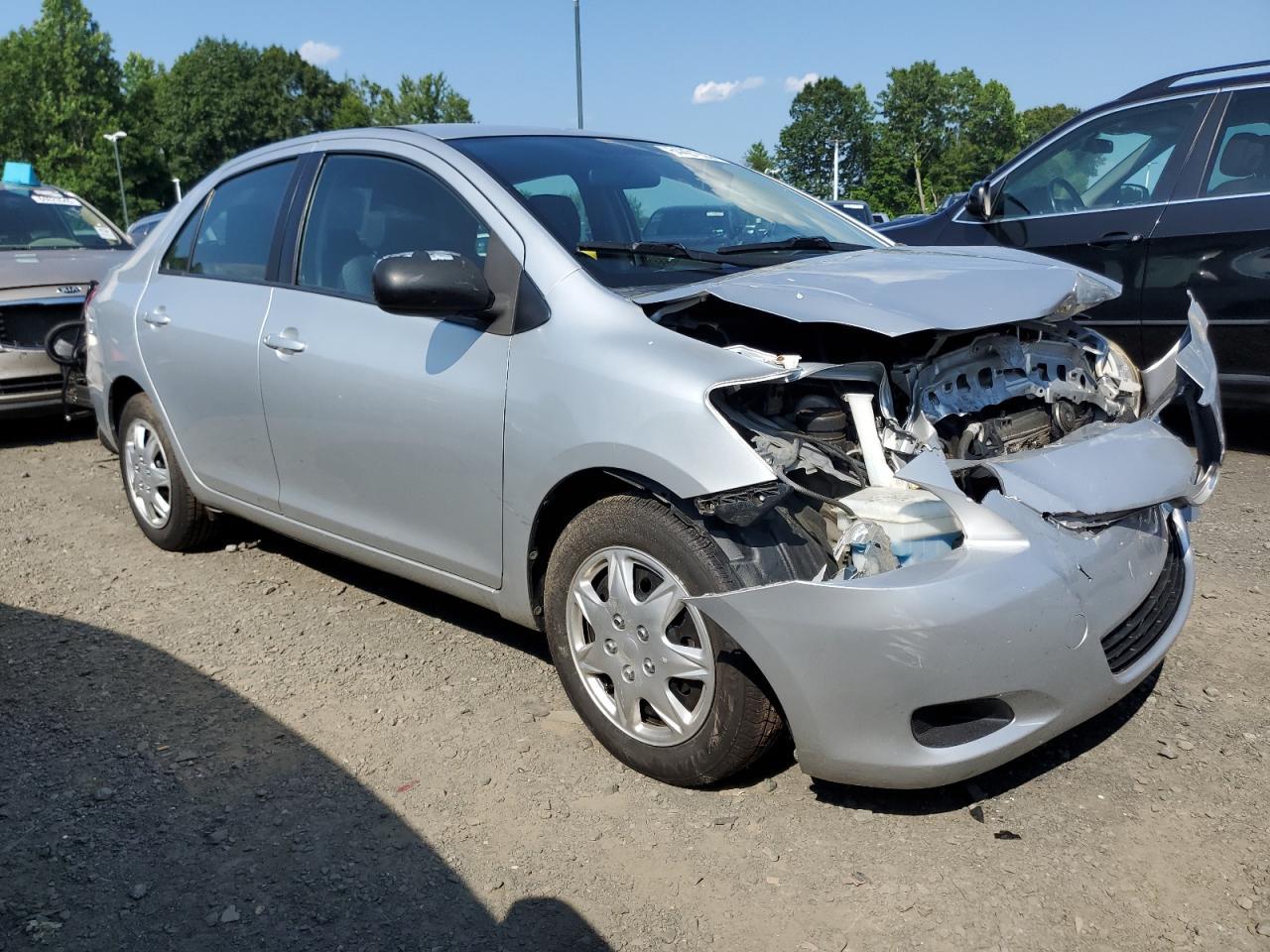 2011 Toyota Yaris - Фото 4