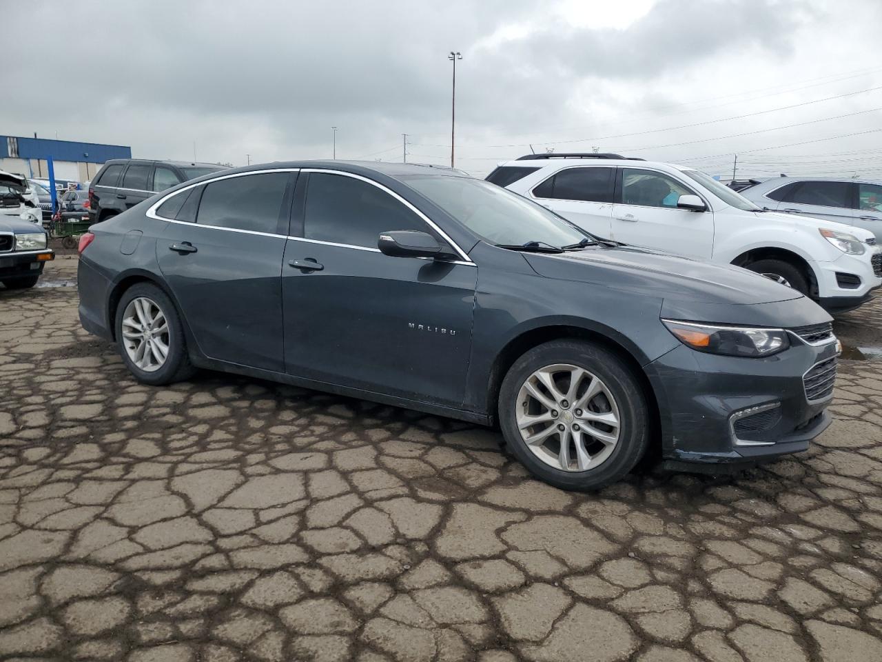 2017 Chevrolet Malibu Lt - Image 4
