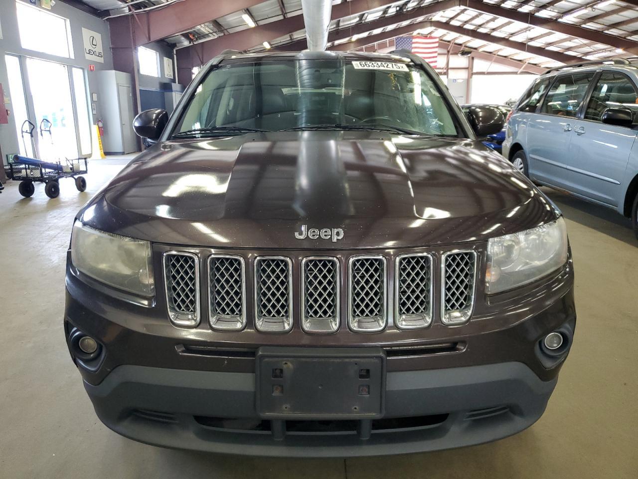 2014 Jeep Compass Latitude - Image 5