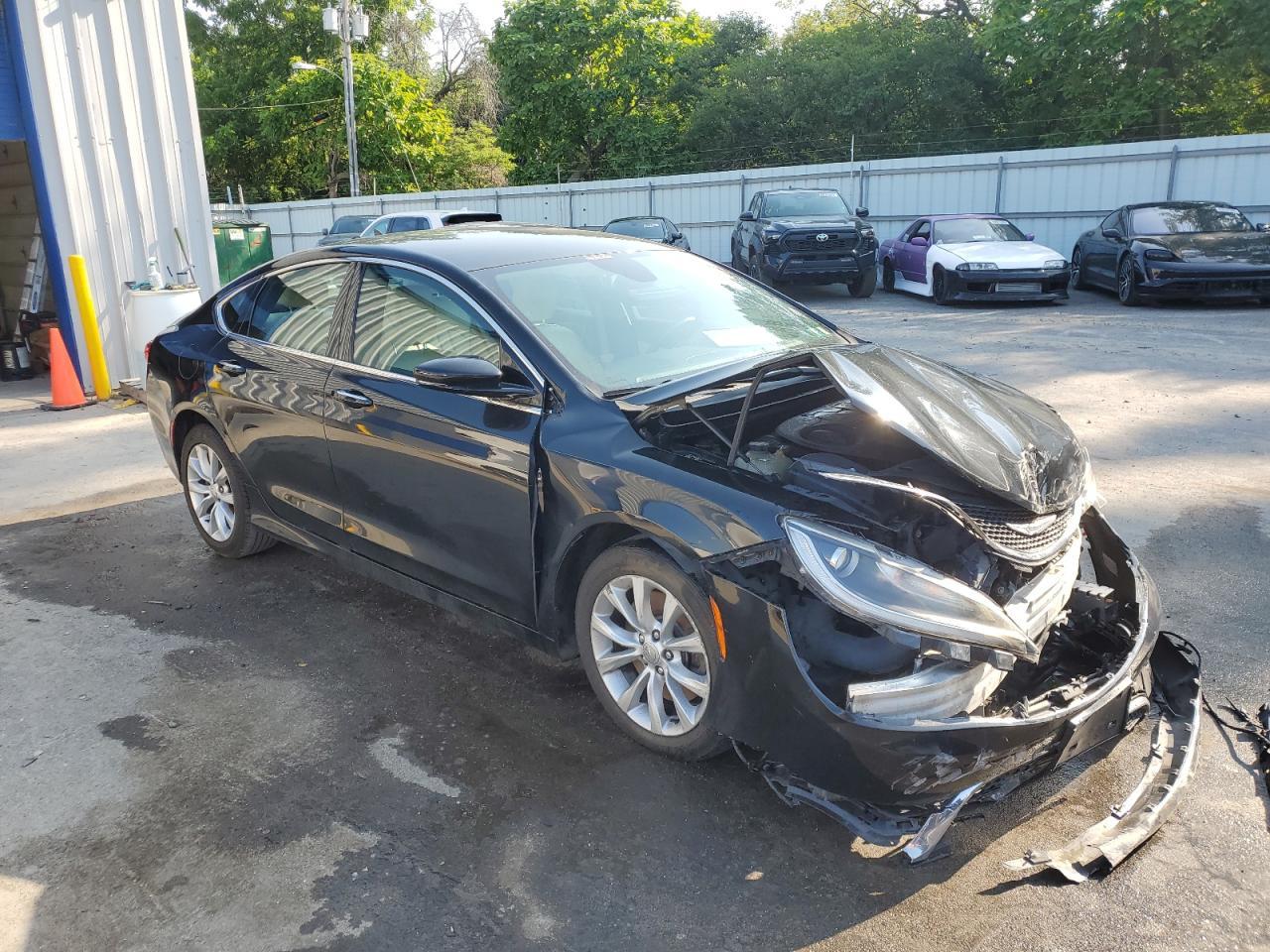 2015 Chrysler 200 C - Image 4
