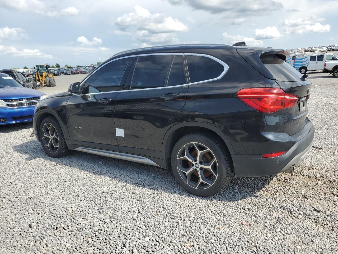 2018 BMW X1 xDrive28I - Фото 2