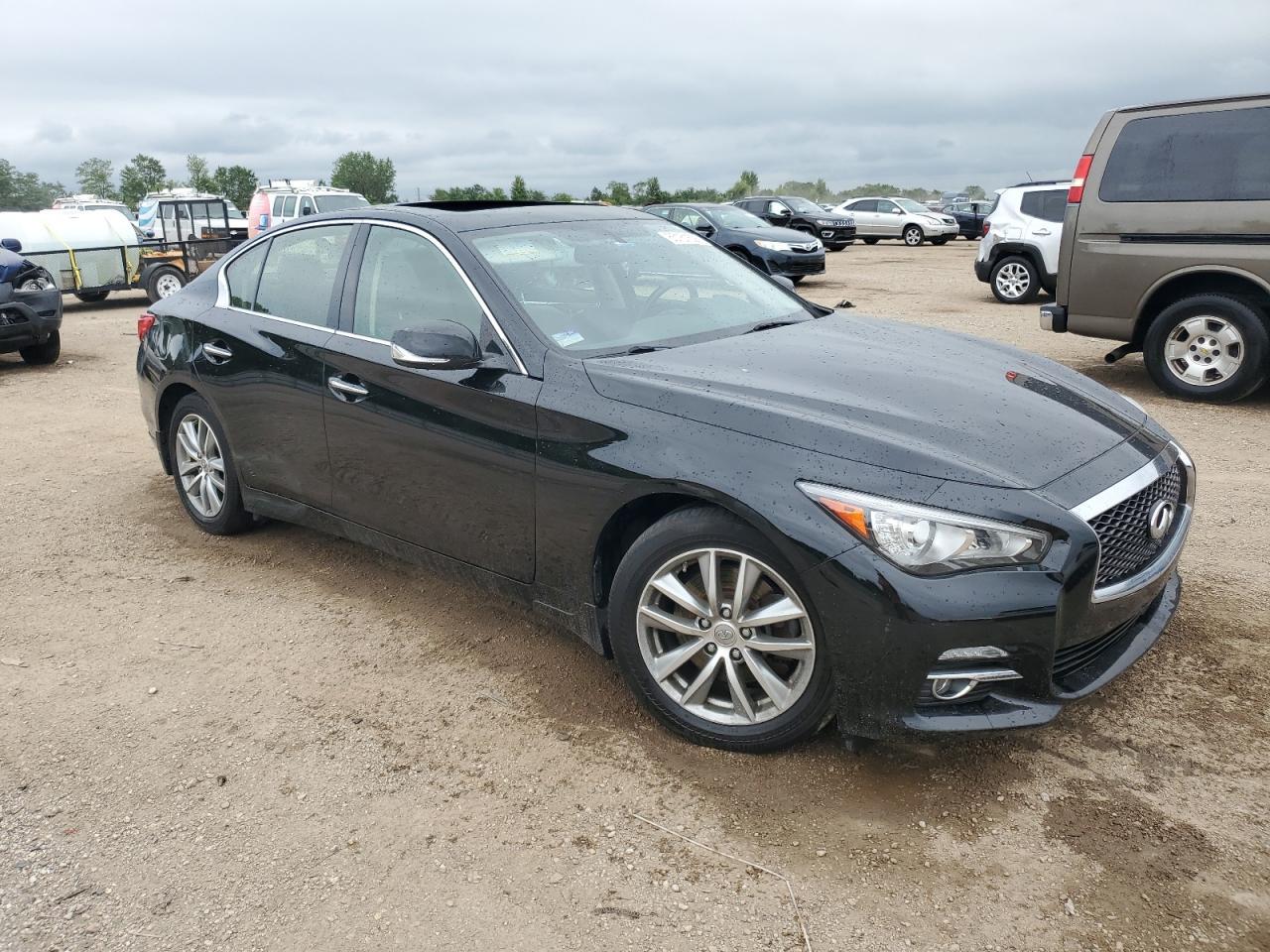 2016 Infiniti Q50 Premium - Image 4