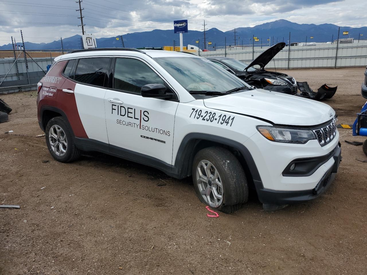 2025 Jeep Compass Latitude - Фото 4