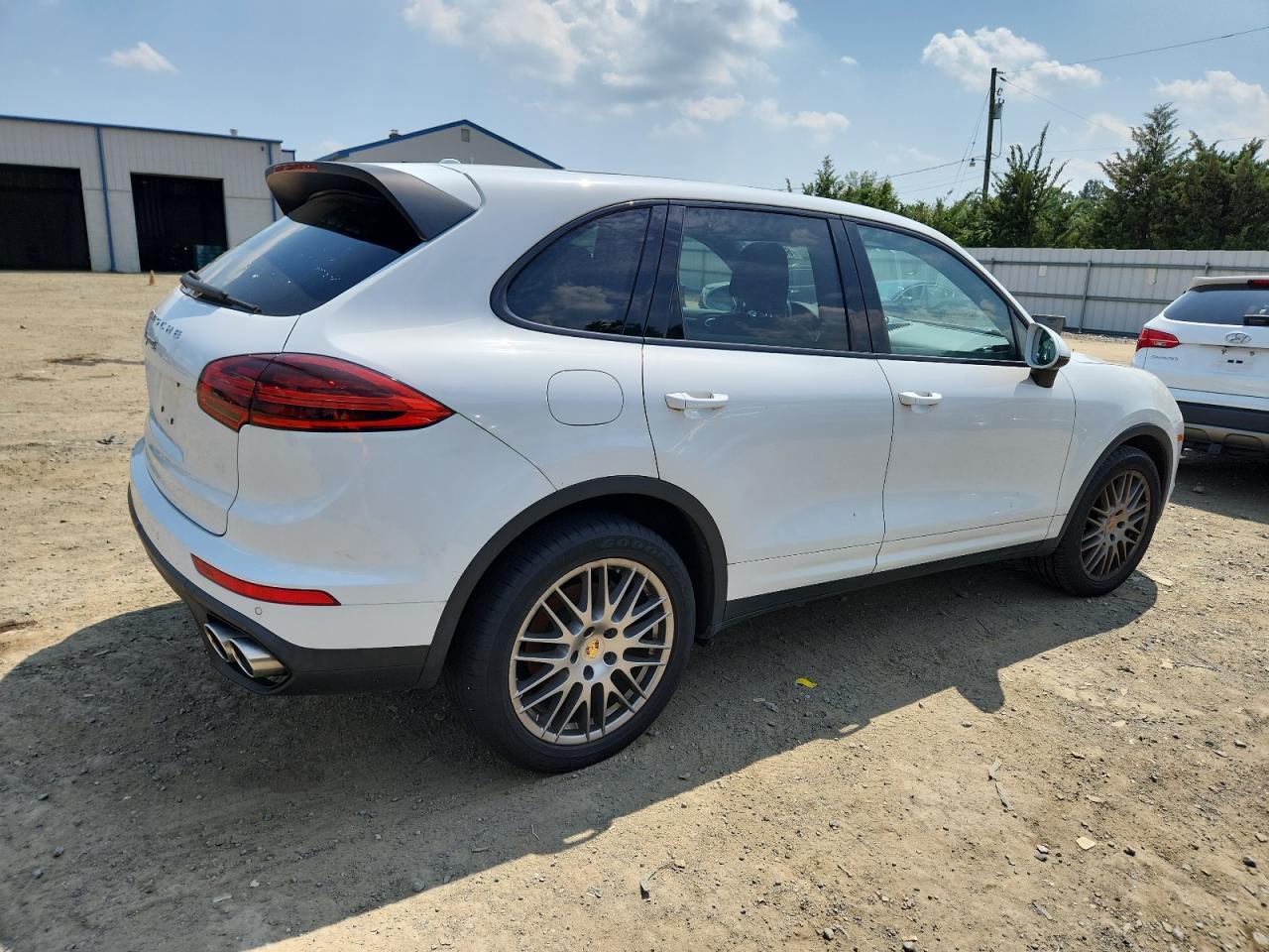 2016 Porsche Cayenne S - Фото 3