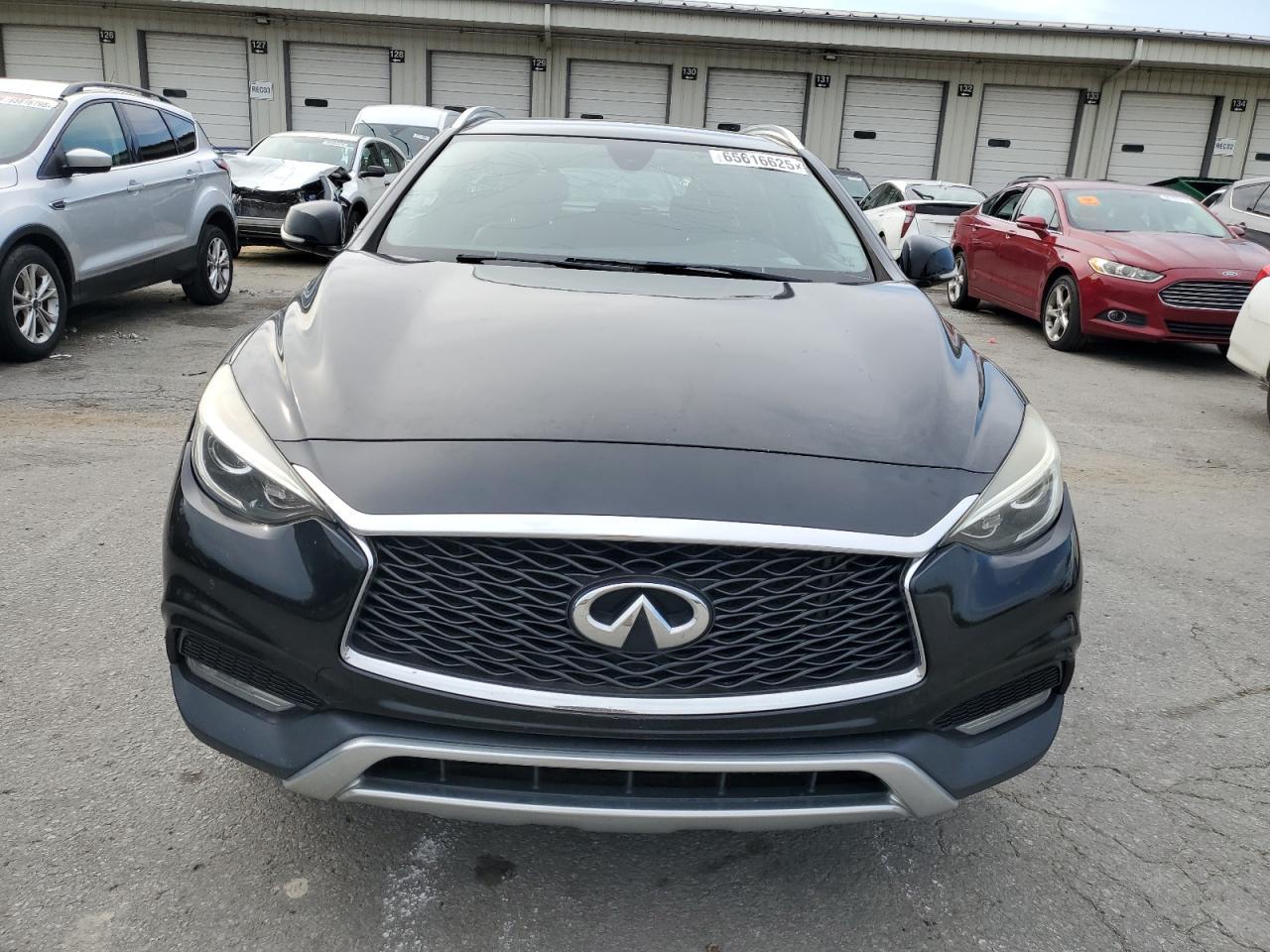 2017 Infiniti Qx30 Base - Фото 5