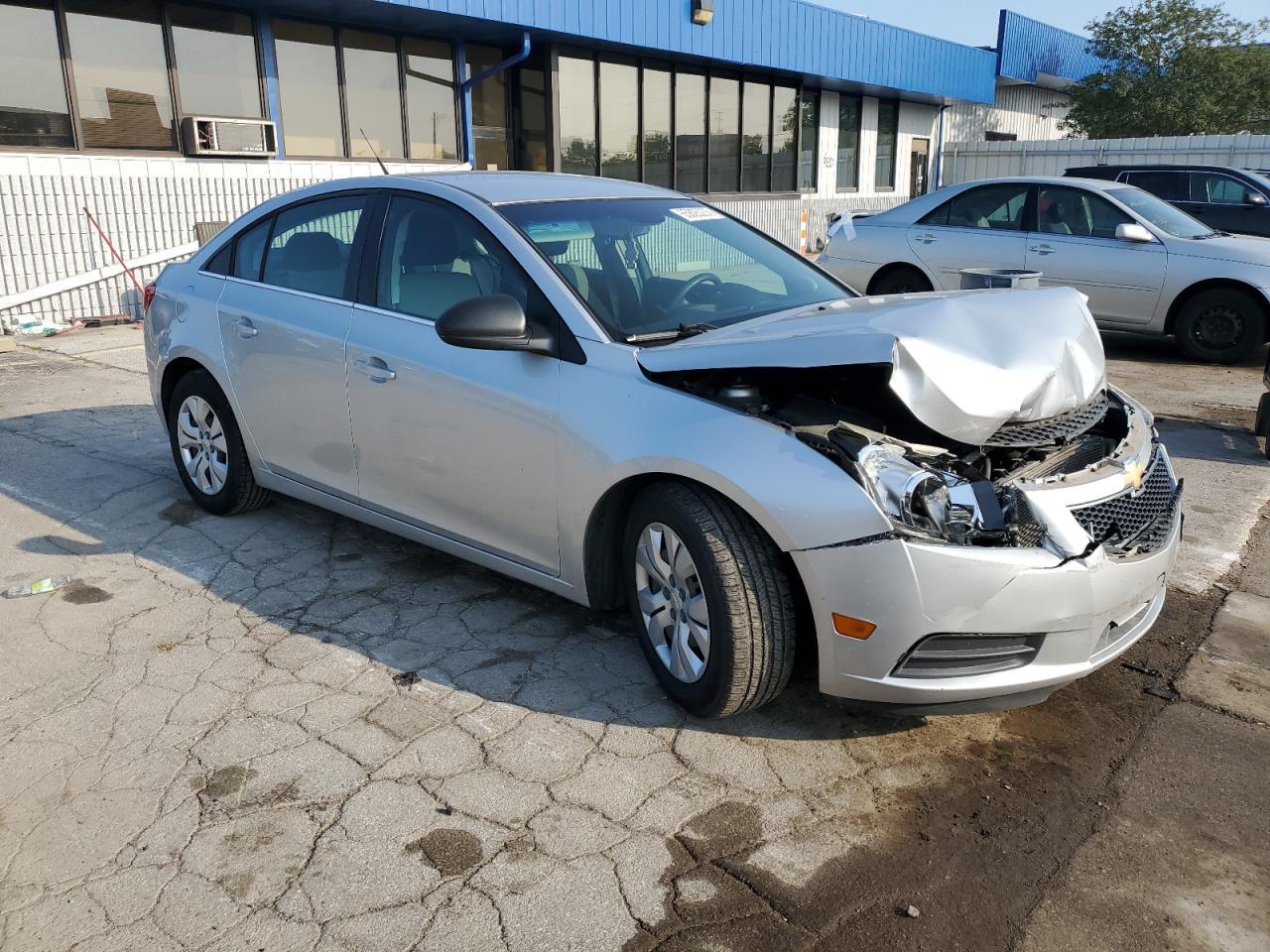 2012 Chevrolet Cruze Ls - Фото 4