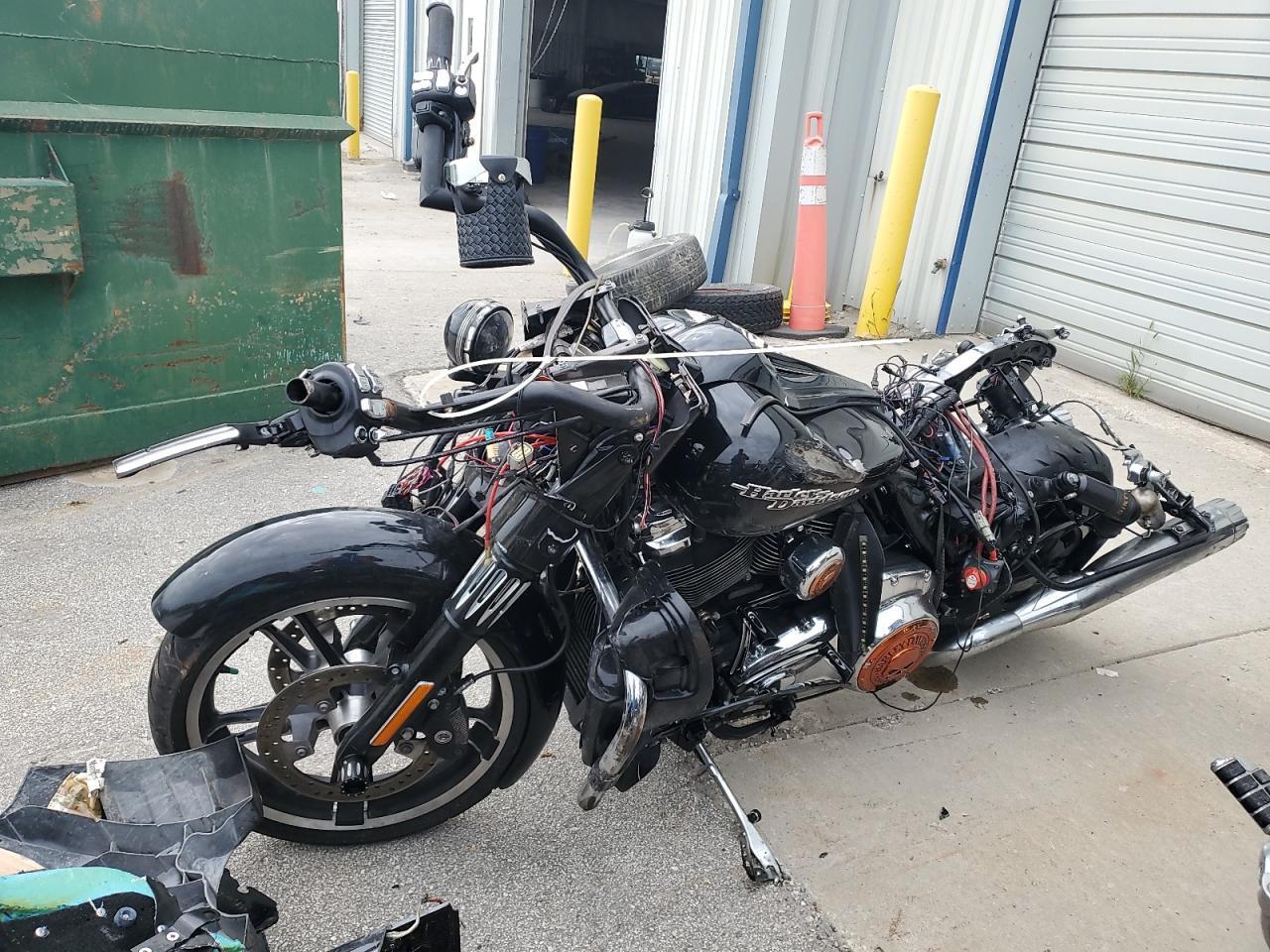 2017 Harley Davidson Flhx Street Glide - Фото 3