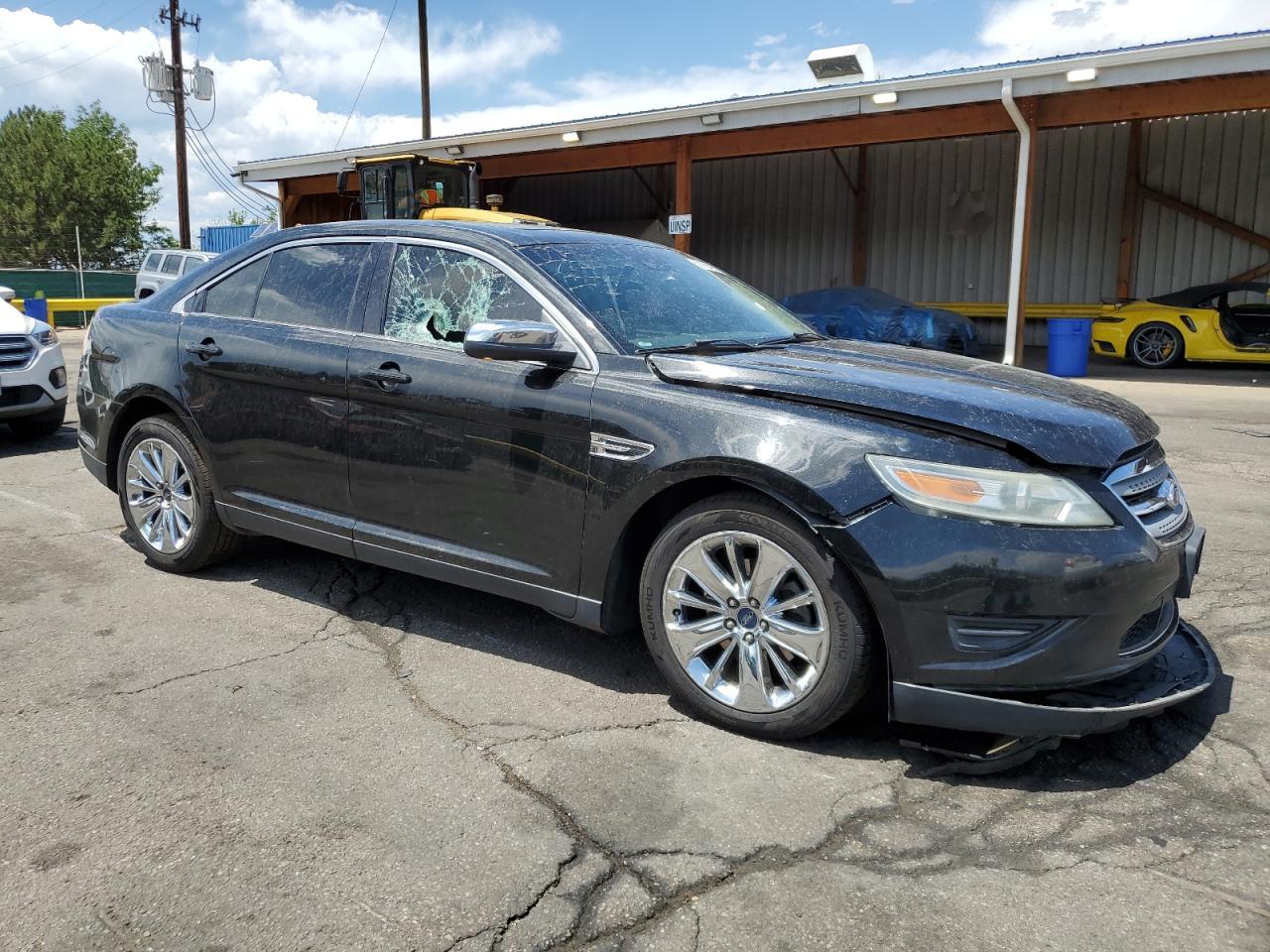 2011 Ford Taurus Limited - Image 4