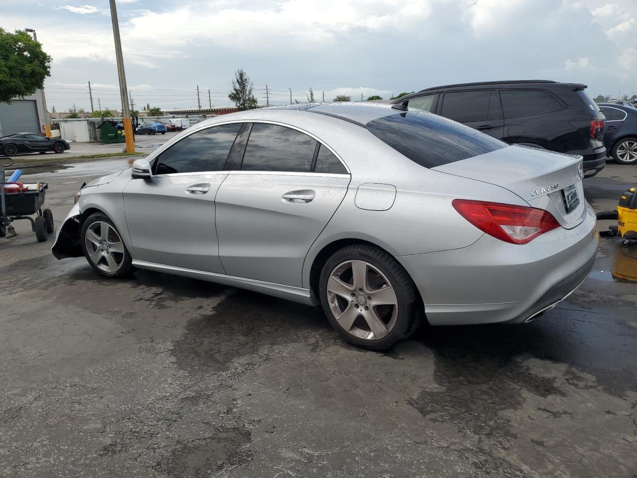 2017 Mercedes-Benz Cla 250 - Фото 2
