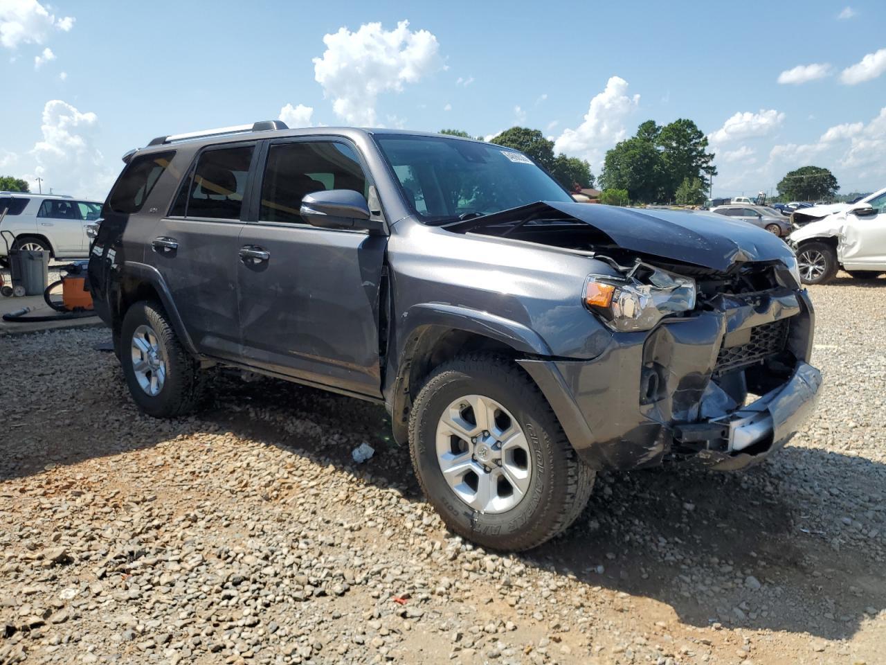 2021 Toyota 4Runner Sr5/Sr5 Premium - Image 4