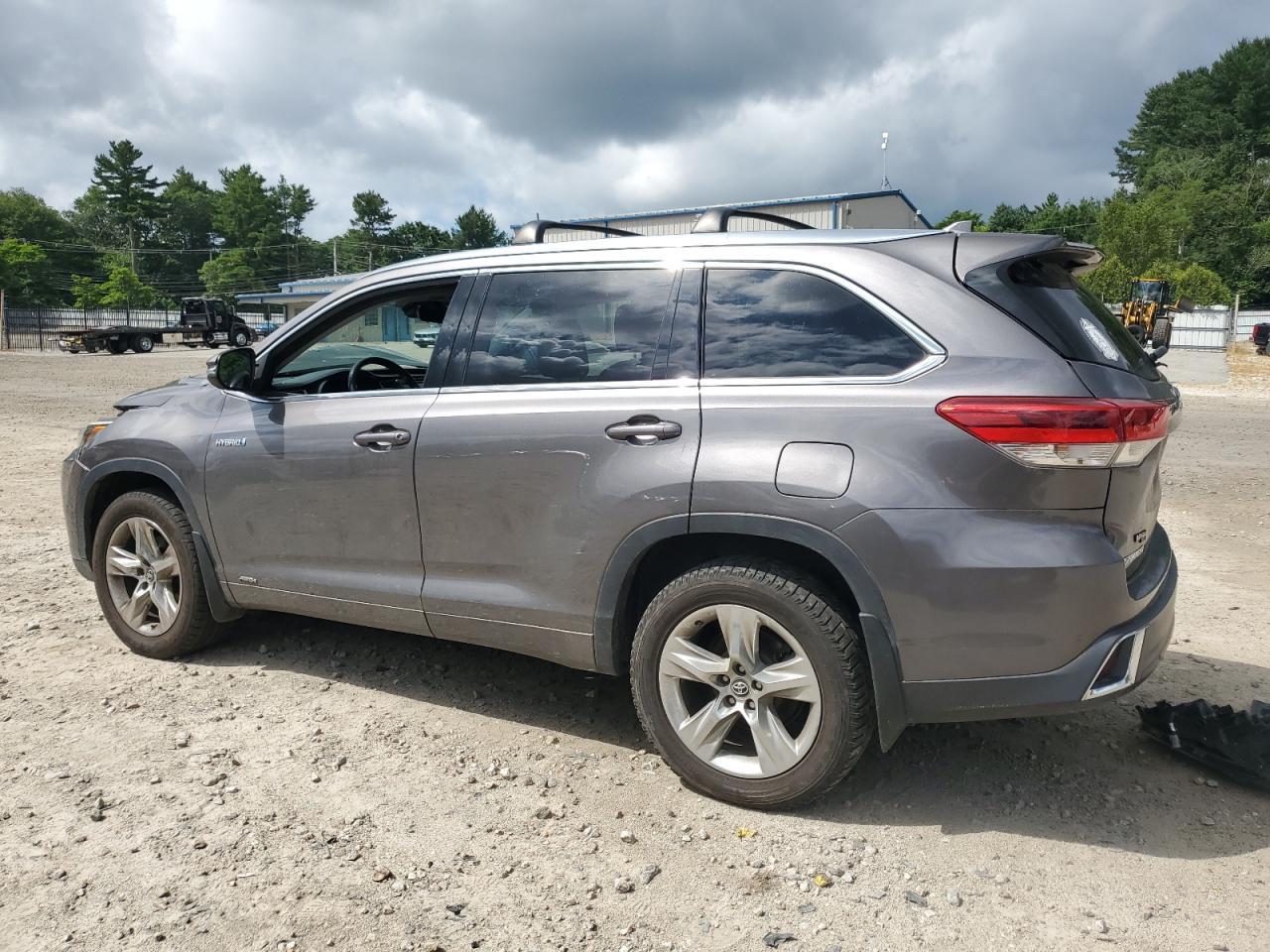 2018 Toyota Highlander Hybrid Limited - Фото 2
