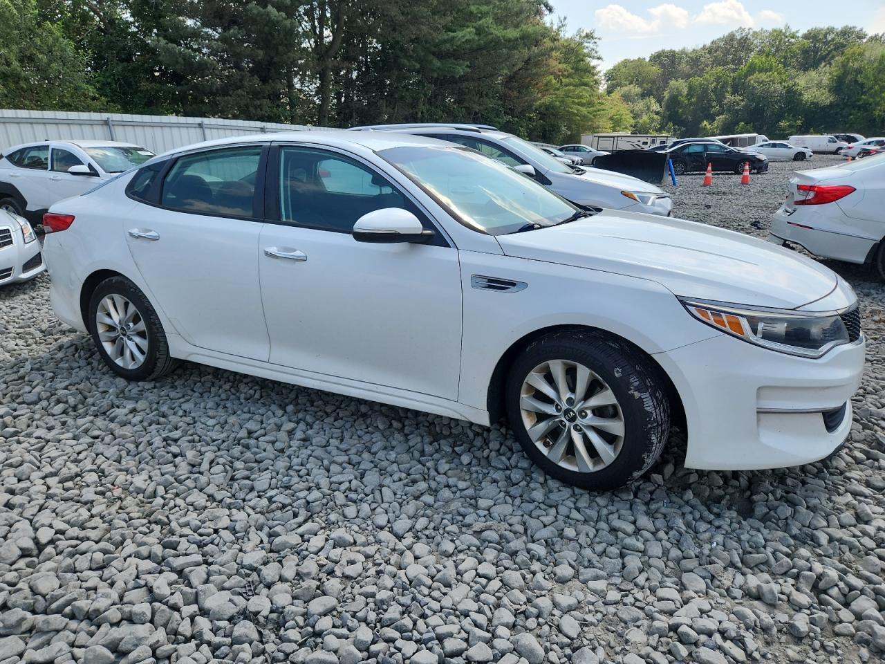 2017 Kia Optima Lx - Image 4