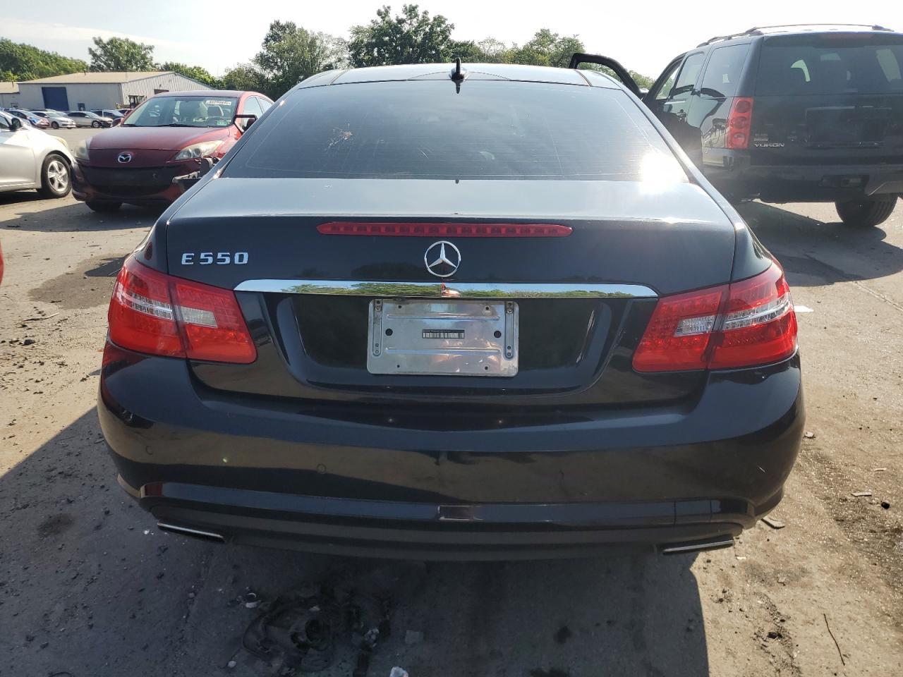 2011 Mercedes-Benz E 550 - Фото 6