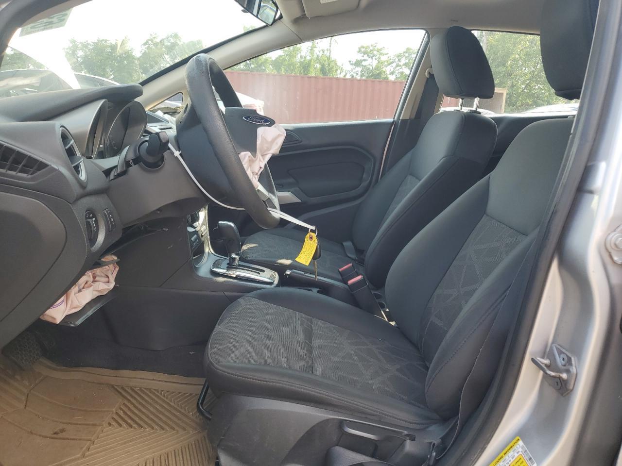 2011 Ford Fiesta Se - Image 7