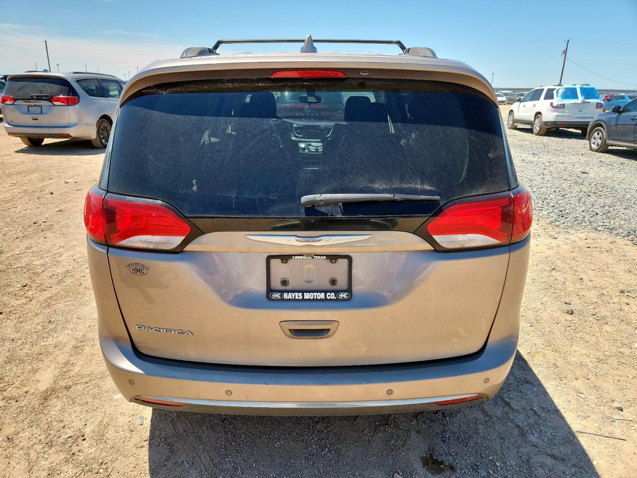 2017 Chrysler Pacifica Touring L - Фото 6
