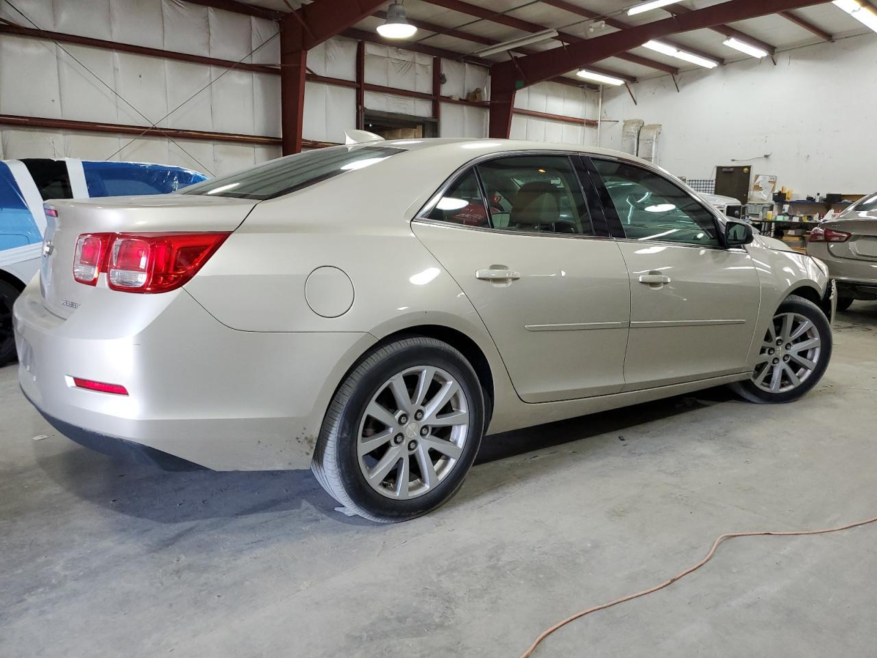 2015 Chevrolet Malibu 2Lt - Image 3