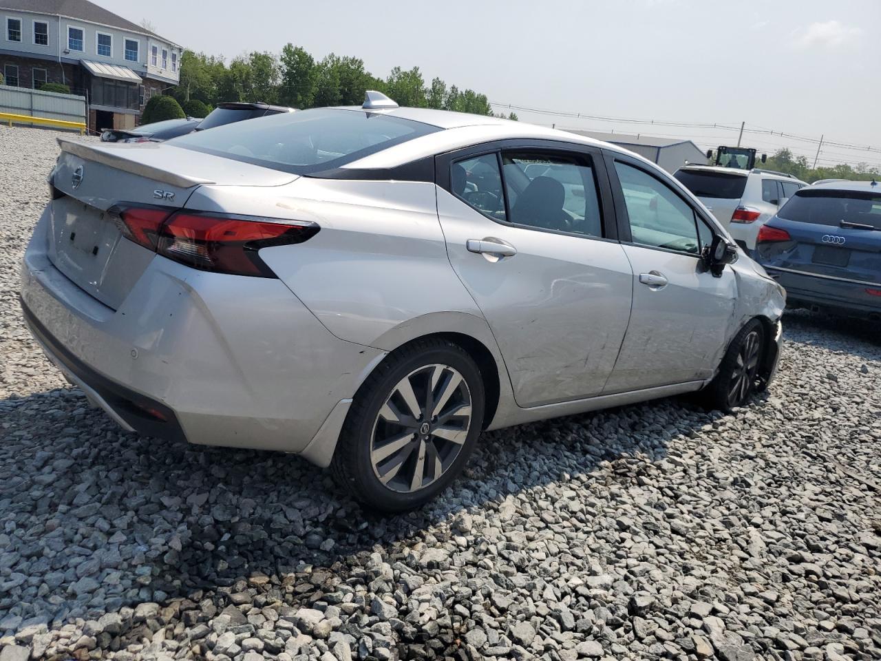 2020 Nissan Versa Sr - Фото 3