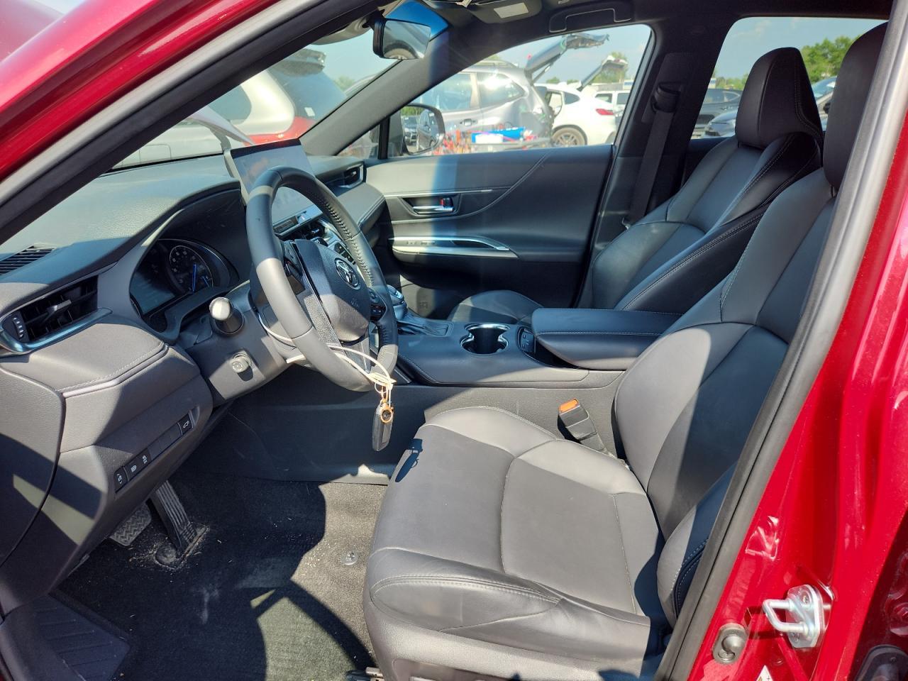 2023 Toyota Venza Le - Фото 7
