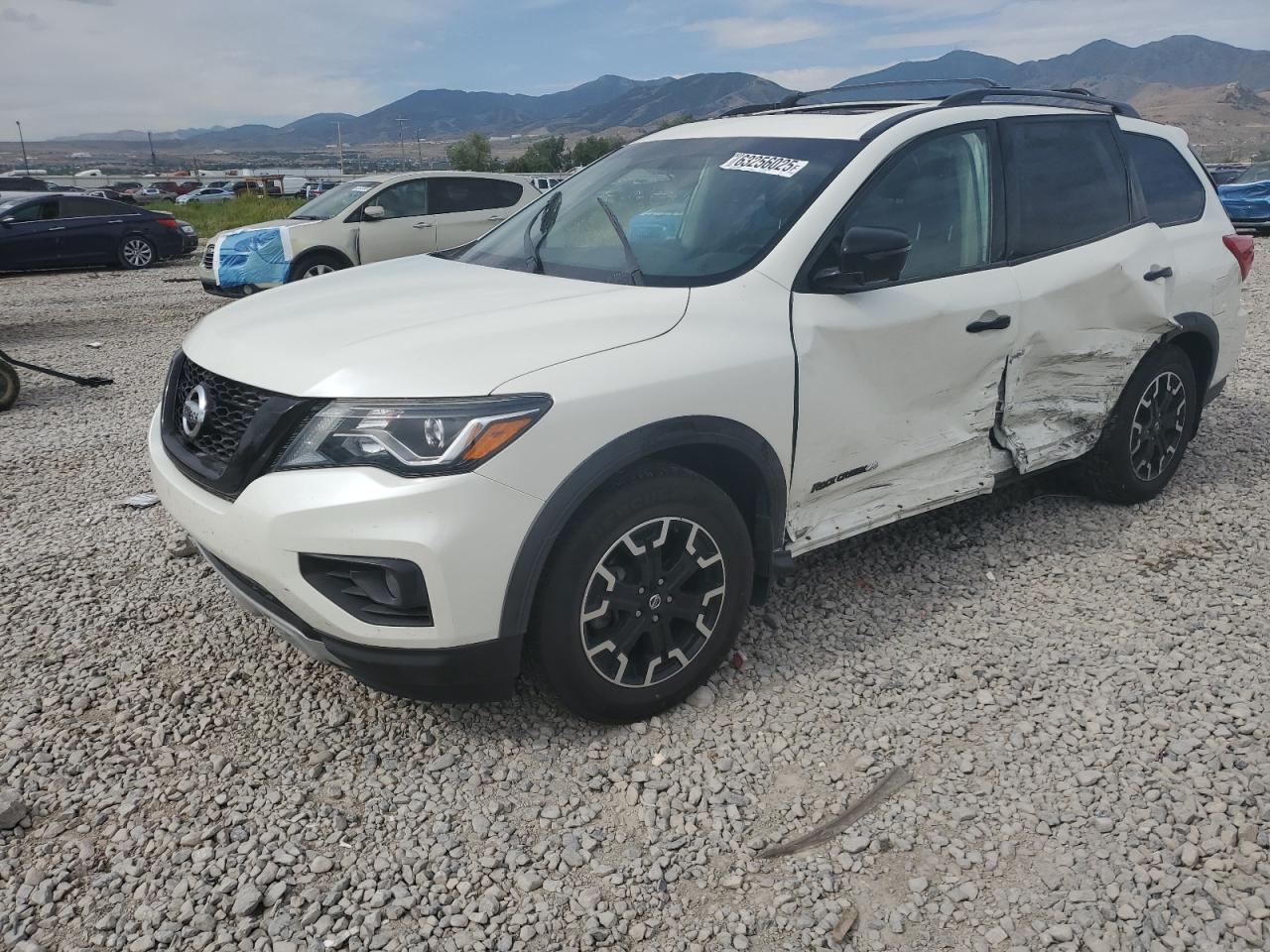 2020 Nissan Pathfinder Sl