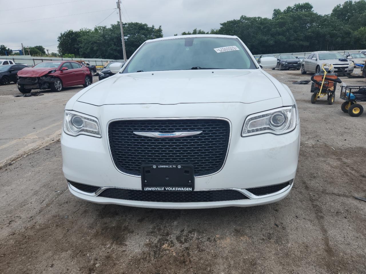 2017 Chrysler 300 Limited - Image 5