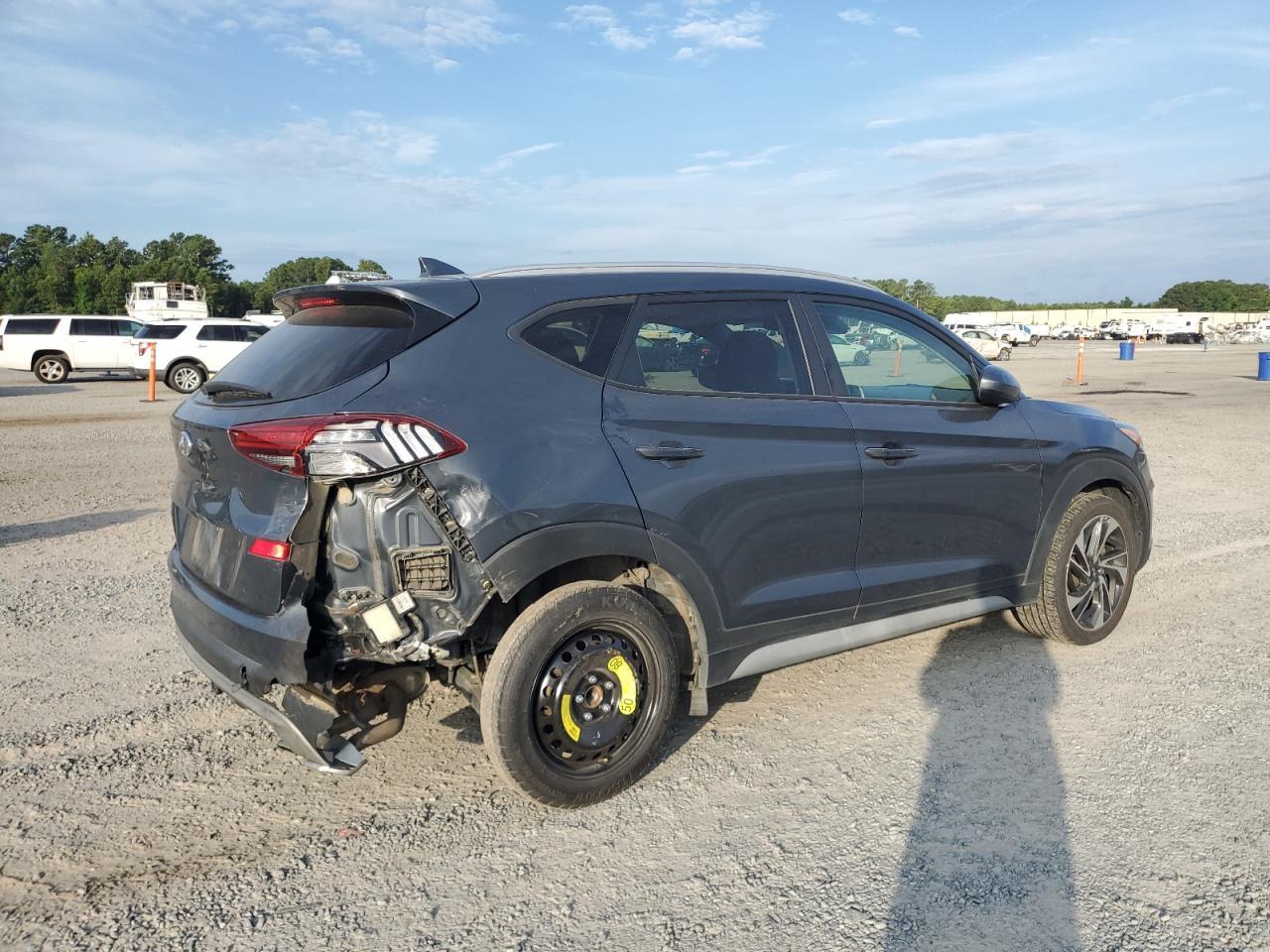 2021 Hyundai Tucson Limited - Фото 3